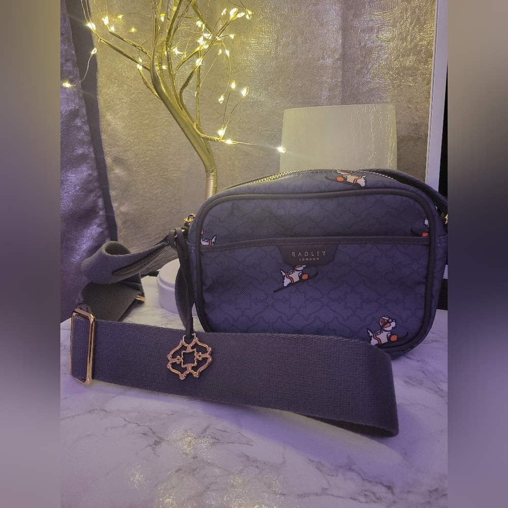 Radley London Heirloom Ski Dog Crossbody Bag – Excellent Condition